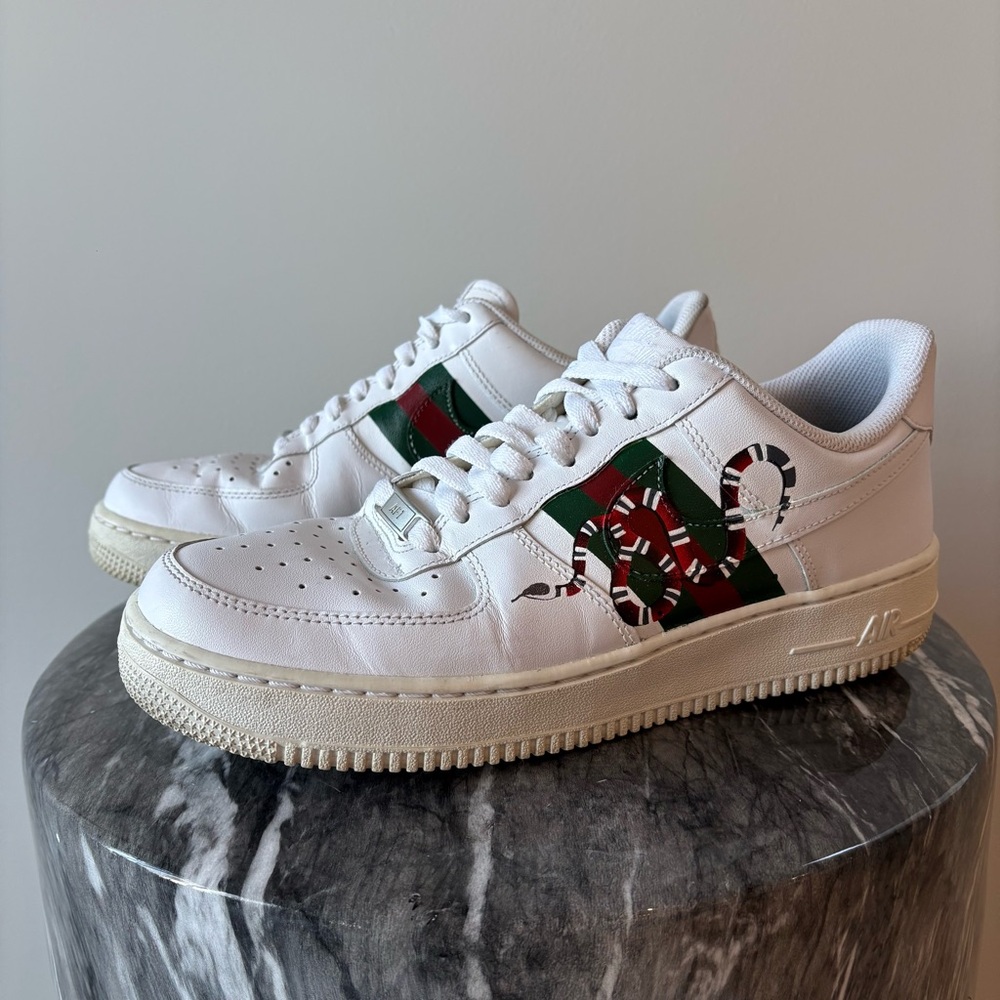 Custom Painted Men’s Nike Air Force 1s Size 9
